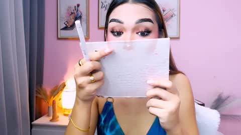 Snapshot of maxie_greyson chatting on 12-18-24, 01:26 maxie greyson online show from 12-18-24, 01:26