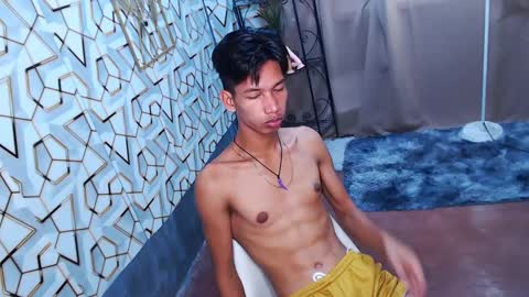 Reyn online show from 02-11-25, 12:17