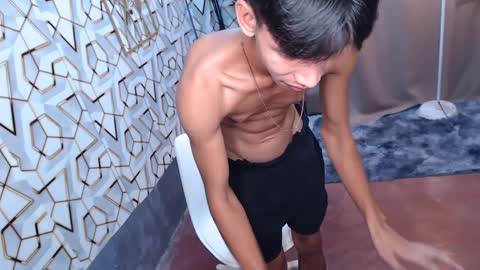 Reyn online show from 02-12-25, 10:14