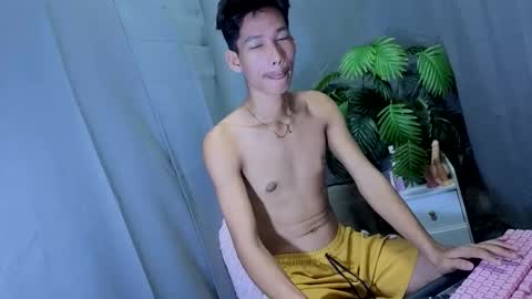 Reyn online show from 10-14-25, 05:08