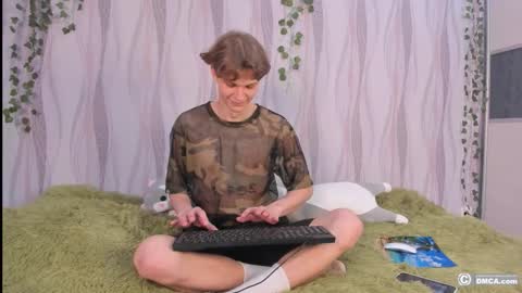 Snapshot of maxim_burn chatting on 10-21-25, 04:51 maxim burn online show from 10-21-25, 04:51