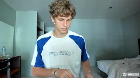 maxim burn online show from 04-22-26, 06:49