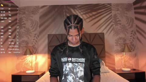 maxim online show from 11-11-25, 03:06