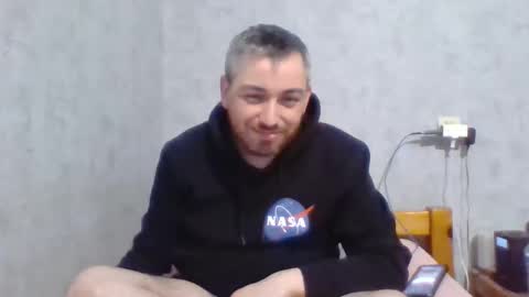 Snapshot of maximefrxx chatting on 12-04-24, 09:57 Maxime online show from 12-04-24, 09:57