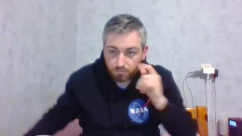 Snapshot of maximefrxx chatting on 01-06-25, 07:24 Maxime online show from 01-06-25, 07:24