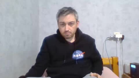 Snapshot of maximefrxx chatting on 01-18-25, 05:04 Maxime online show from 01-18-25, 05:04