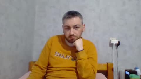 Snapshot of maximefrxx chatting on 02-01-25, 06:51 Maxime online show from 02-01-25, 06:51