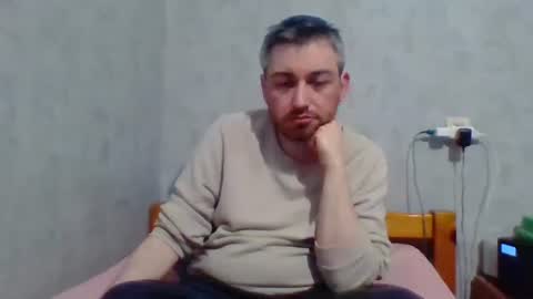 Snapshot of maximefrxx chatting on 02-24-25, 11:19 Maxime online show from 02-24-25, 11:19