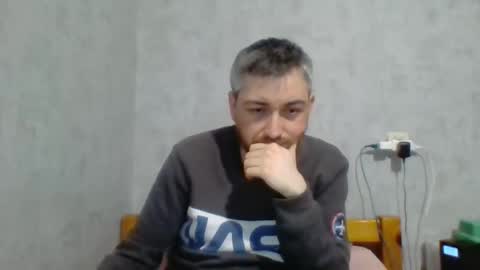 Snapshot of maximefrxx chatting on 03-01-25, 09:37 Maxime online show from 03-01-25, 09:37