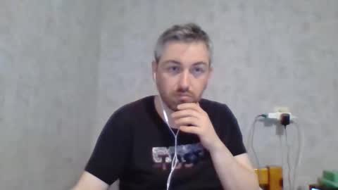 Snapshot of maximefrxx chatting on 01-12-26, 07:19 Maxime online show from 01-12-26, 07:19