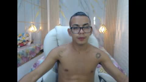 maxi online show from 05-26-26, 02:18