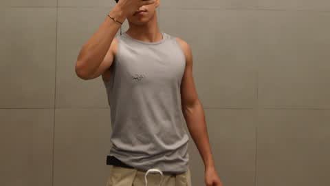 Maximiliano online show from 07-22-26, 01:03