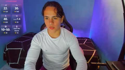 maximiliano_scoott_ online show from 10-14-25, 06:42