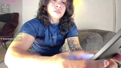 maximiliano_scoott_ online show from 04-19-26, 08:02