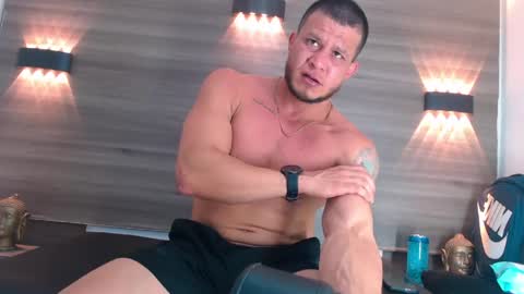 Maximiliano online show from 05-26-26, 07:10