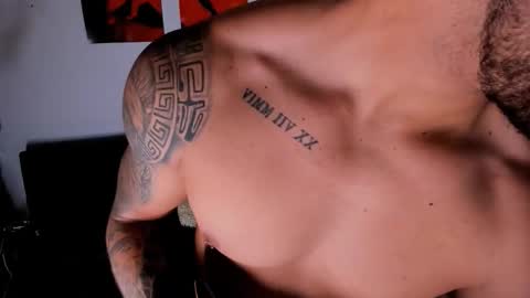 Snapshot of maximo004 chatting on 10-13-25, 02:17 Maximo online show from 10-13-25, 02:17