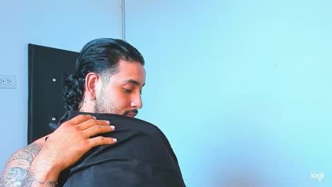 Snapshot of maximo004 chatting on 12-13-25, 08:14 Maximo online show from 12-13-25, 08:14