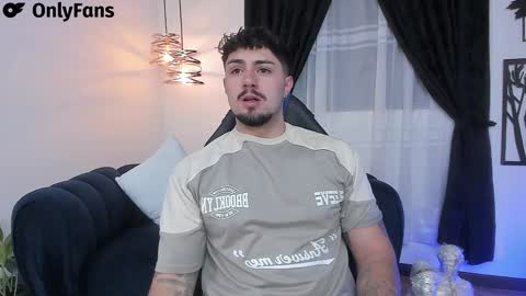 Snapshot of maximo_rodriguez chatting on 01-13-25, 05:33 Maximo online show from 01-13-25, 05:33