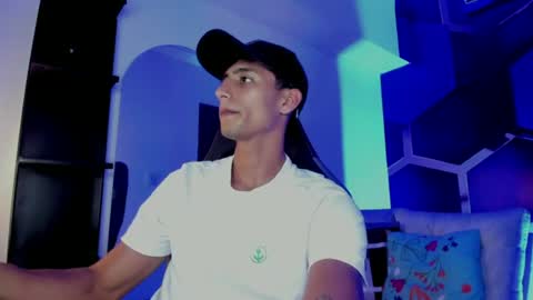 Snapshot of maximo_romano chatting on 08-07-26, 07:16 Maximo online show from 08-07-26, 07:16