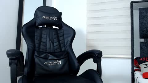 Maximo Sebastian online show from 02-03-25, 06:34