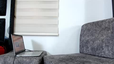 Maximo Sebastian online show from 12-18-25, 07:31