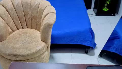 Snapshot of maximo_torricelli_ chatting on 11-30-25, 11:36 Manuel online show from 11-30-25, 11:36