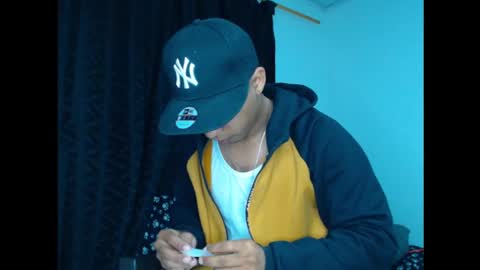 Maximo Aron Vega online show from 12-14-24, 10:34