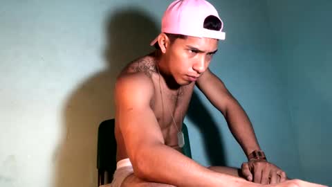 Maximo Aron Vega online show from 01-30-25, 06:35