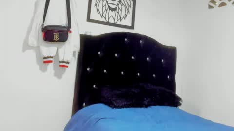 MaximoHernandez online show from 04-19-26, 06:54