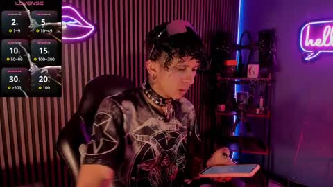 MAXIMO online show from 04-05-26, 01:03