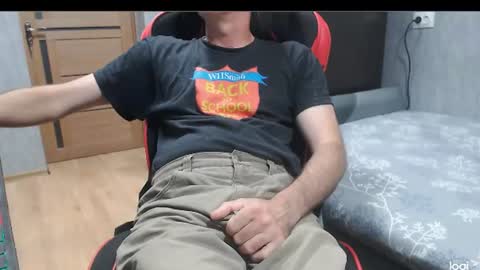 Snapshot of maximus3334 chatting on 07-19-26, 07:28 maximus3334 online show from 07-19-26, 07:28
