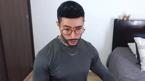 Snapshot of maximus_golden chatting on 12-11-24, 02:52 Independent Model online show from 12-11-24, 02:52