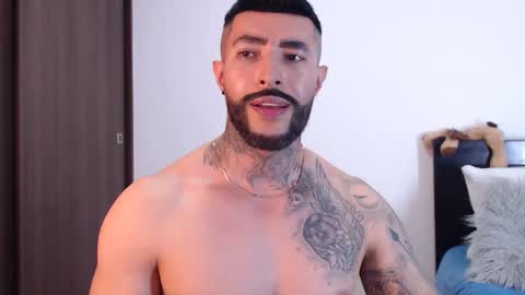 Snapshot of maximus_golden chatting on 02-14-25, 06:34 Independent Model online show from 02-14-25, 06:34