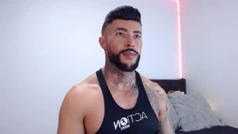 Snapshot of maximus_golden chatting on 09-18-25, 05:09 Independent Model online show from 09-18-25, 05:09