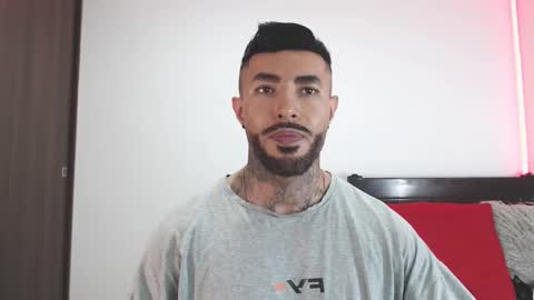 Independent Model online show from 03-18-26, 03:31