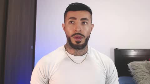 Independent Model online show from 04-09-26, 02:44