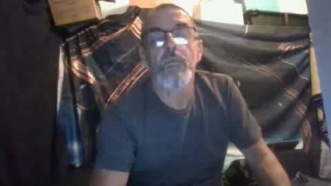 Snapshot of maximus_oreally chatting on 04-01-26, 12:39 Max online show from 04-01-26, 12:39