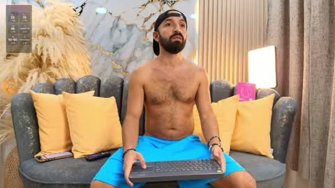 Snapshot of maximus_thorne chatting on 04-09-26, 08:47 Maximus online show from 04-09-26, 08:47