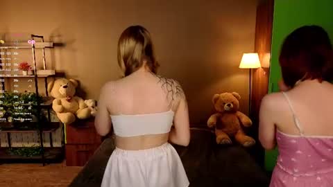 Snapshot of maxineheart chatting on 07-22-26, 01:19 Monica - Next stream 270525 0300 GMT2 online show from 07-22-26, 01:19