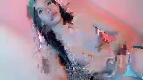 Snapshot of maxinelove1 chatting on 03-02-25, 05:44 Maxinesexy online show from 03-02-25, 05:44