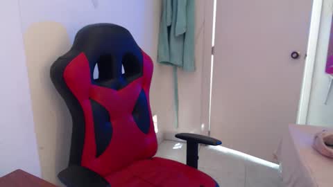 maxinesex_ online show from 02-28-26, 01:45