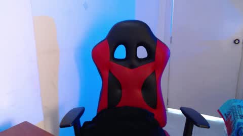 maxinesex_ online show from 04-18-26, 03:16