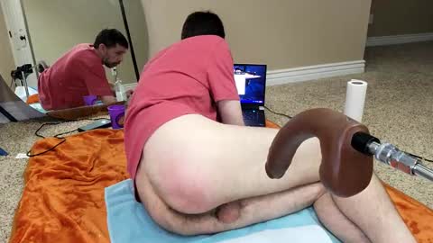 maxjr8008 online show from 12-22-24, 09:33