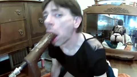 maxjr8008 online show from 10-06-25, 08:17