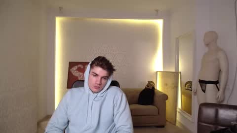 MaxKaiden online show from 02-14-25, 09:24