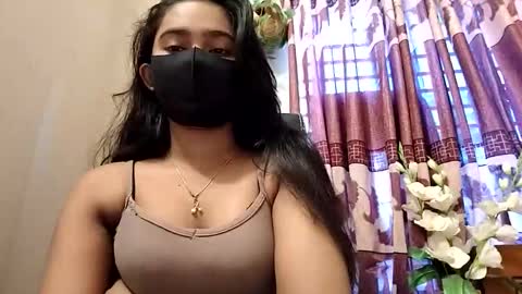 Snapshot of maxladycox chatting on 11-24-25, 04:45 Dorea online show from 11-24-25, 04:45