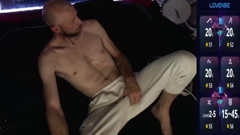 MaxRouger online show from 10-22-25, 07:30