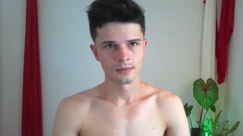 Snapshot of maxtopboy chatting on 12-22-24, 06:15 Max online show from 12-22-24, 06:15