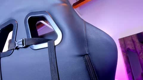 MAX online show from 02-01-25, 11:58