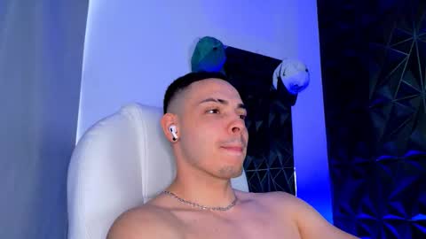 MAX online show from 12-15-25, 07:18